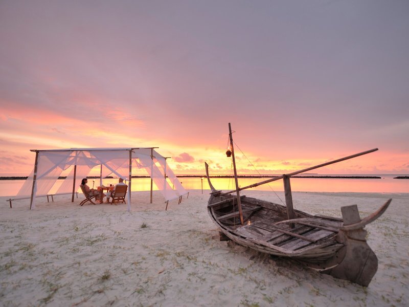 Royal Island Resort & Spa 6