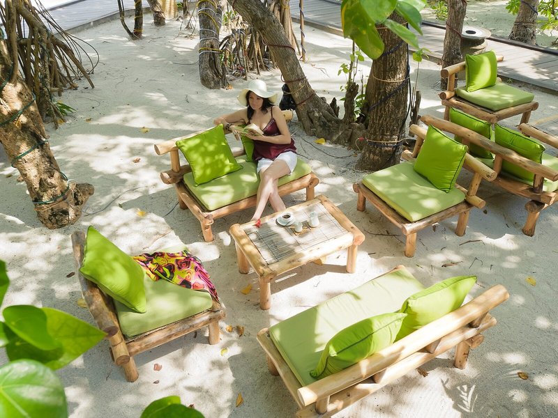 Royal Island Resort & Spa 8