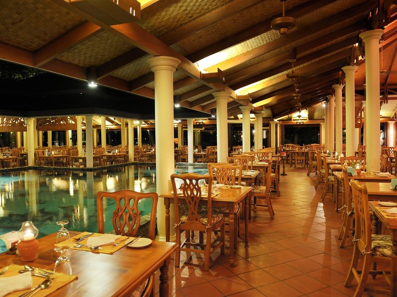 Royal Island Resort & Spa 33