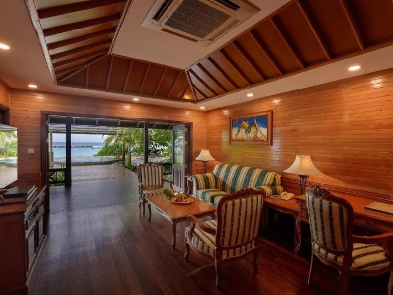 Royal Island Resort & Spa 34