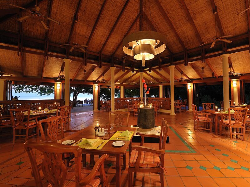 Royal Island Resort & Spa 35