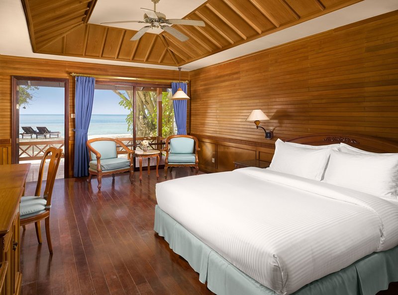 Royal Island Resort & Spa 8