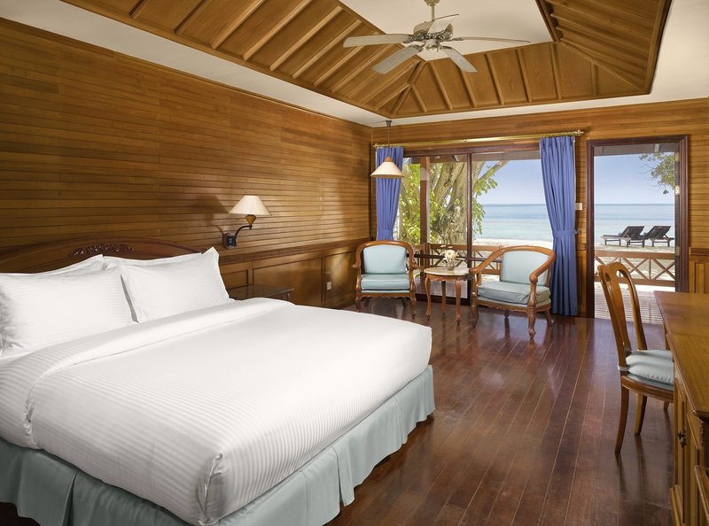 Royal Island Resort & Spa 7