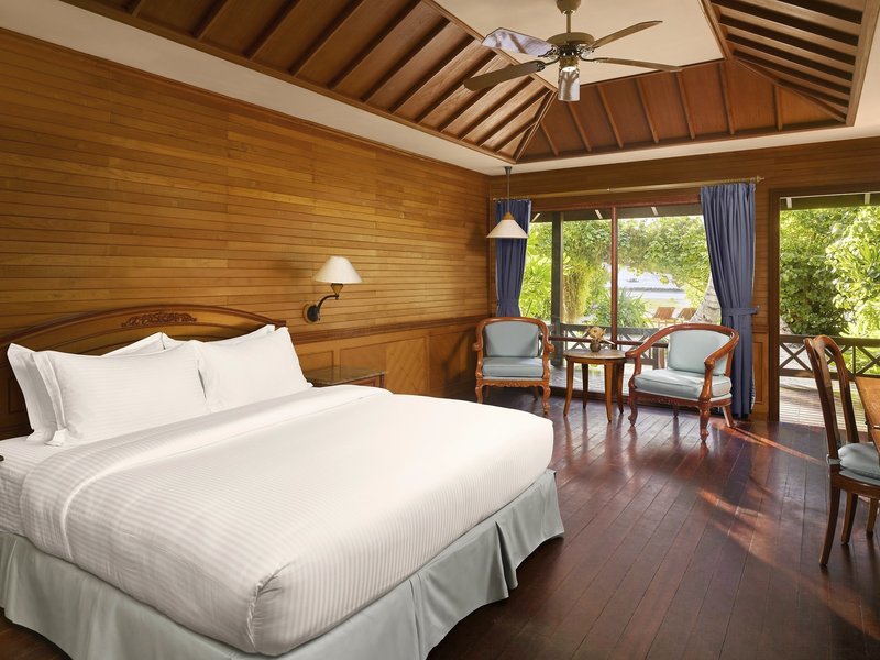 Royal Island Resort & Spa 8