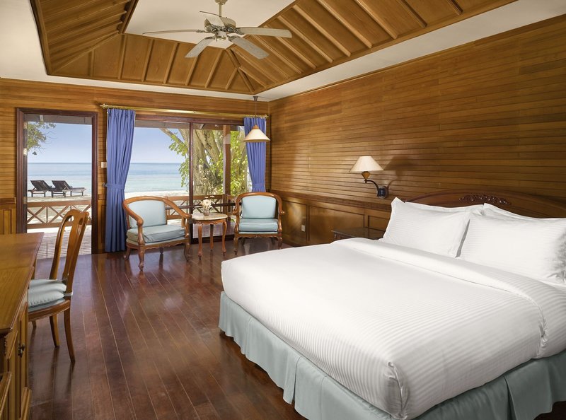 Royal Island Resort & Spa 15
