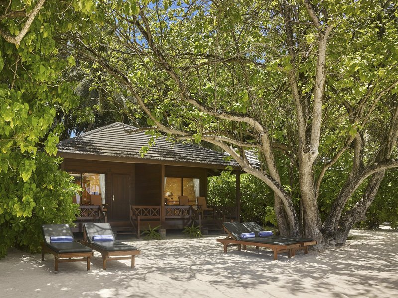 Royal Island Resort & Spa 16
