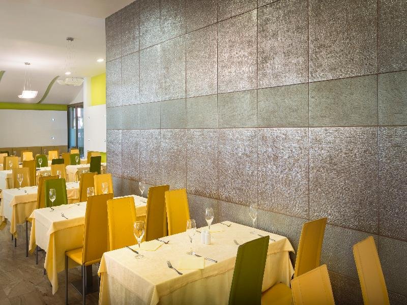 Remisens Hotel Lucija 3