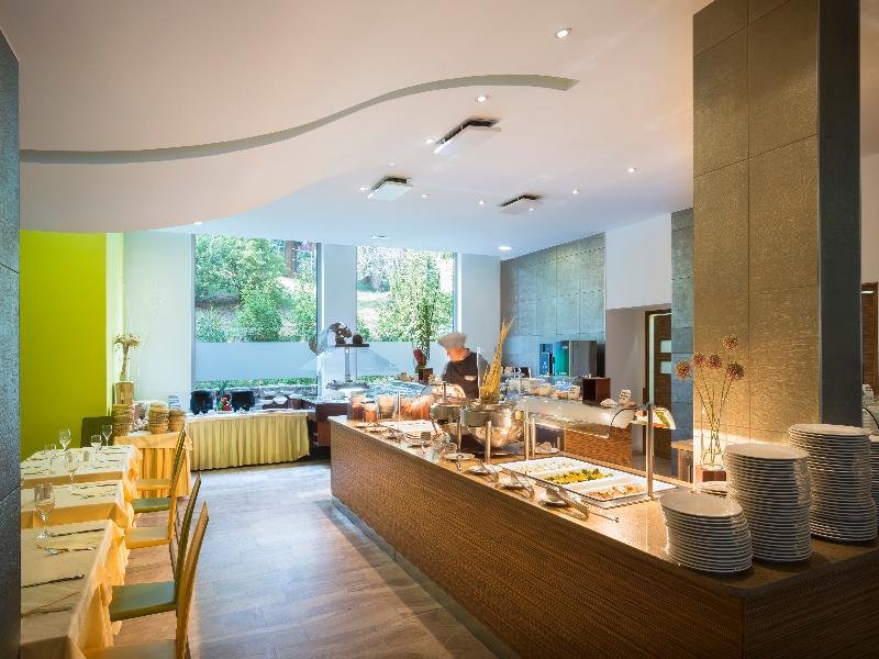 Remisens Hotel Lucija 4