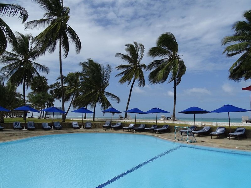 Jacaranda Indian Ocean Beach Resort 5