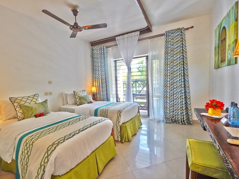 Papillon Lagoon Reef 40