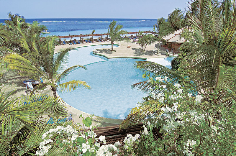 Leopard Beach Resort & Spa 11
