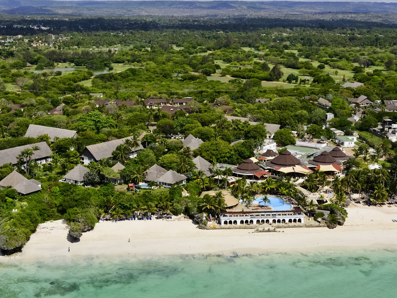 Leopard Beach Resort & Spa 1