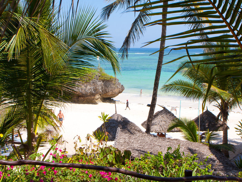 Leopard Beach Resort & Spa 11