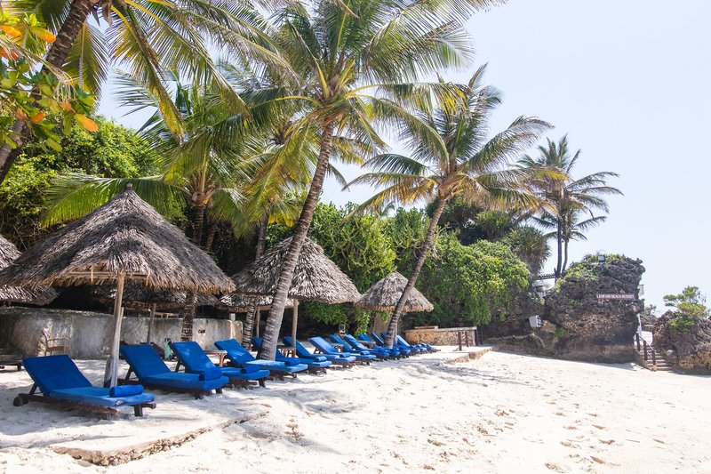 Leopard Beach Resort & Spa 4