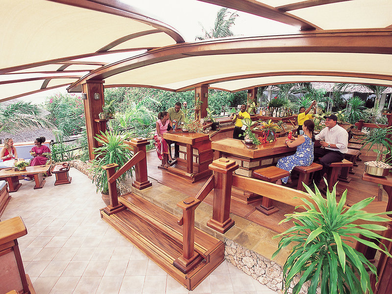 Leopard Beach Resort & Spa 9