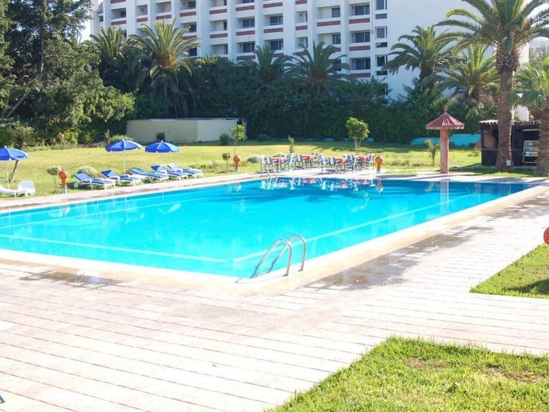 Mabrouk Hotel & Suites 8