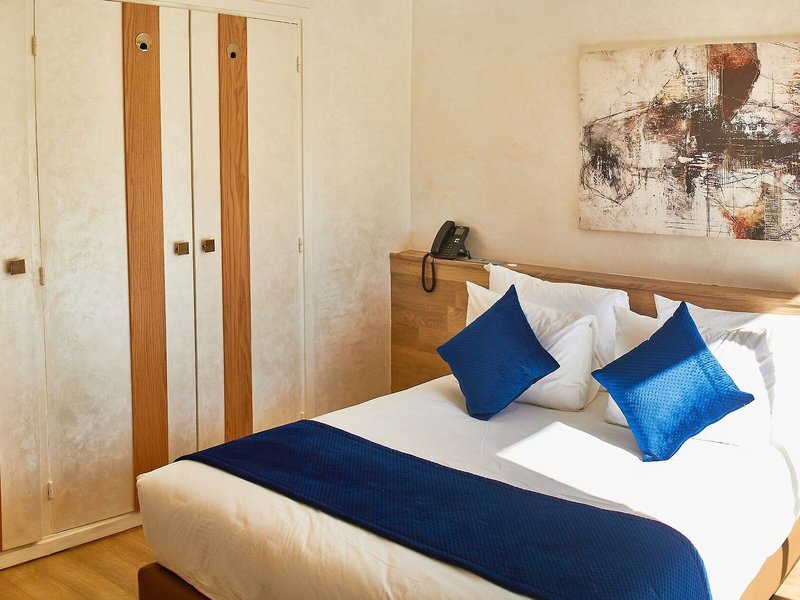 Mabrouk Hotel & Suites 31