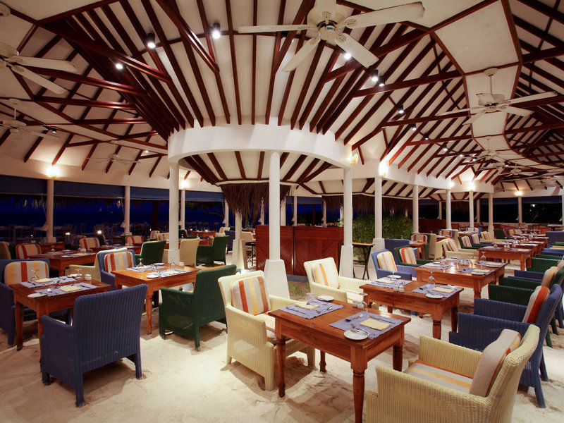 Machchafushi Island Resort & Spa Maldives, The Centara Collection 13