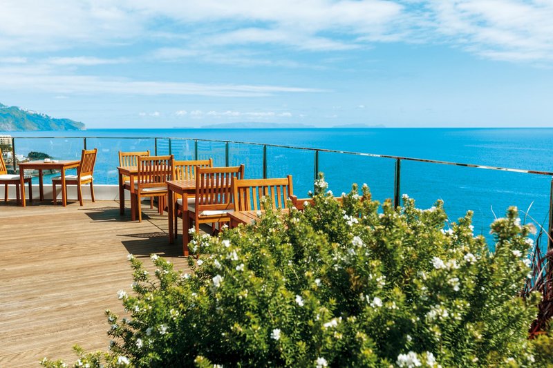 Madeira Regency Cliff 8