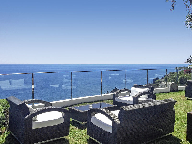 Madeira Regency Cliff 4