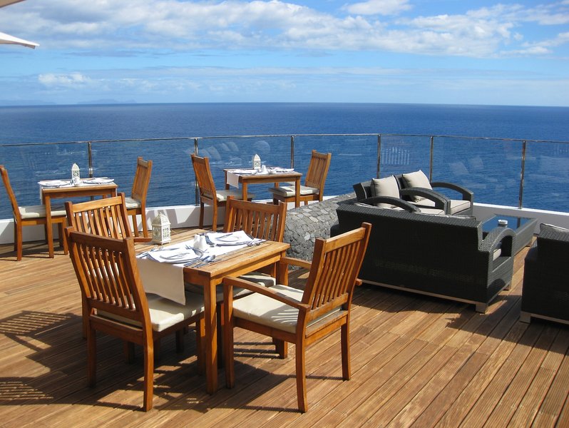 Madeira Regency Cliff 7