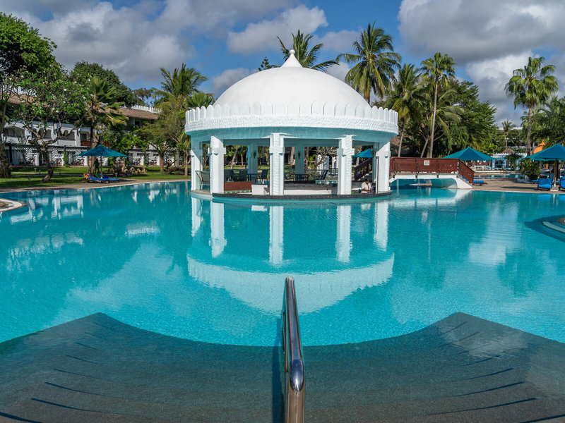 Southern Palms Beach Resort 13