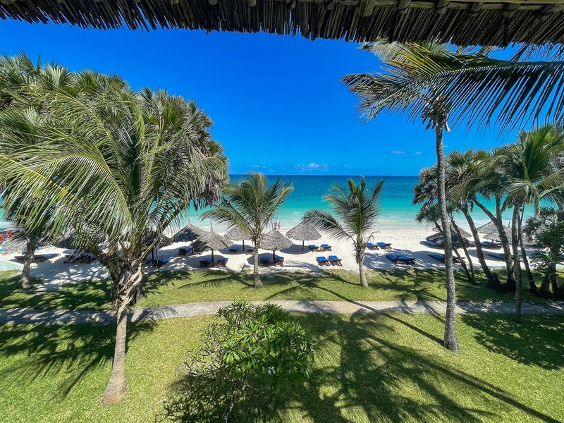 Southern Palms Beach Resort 17