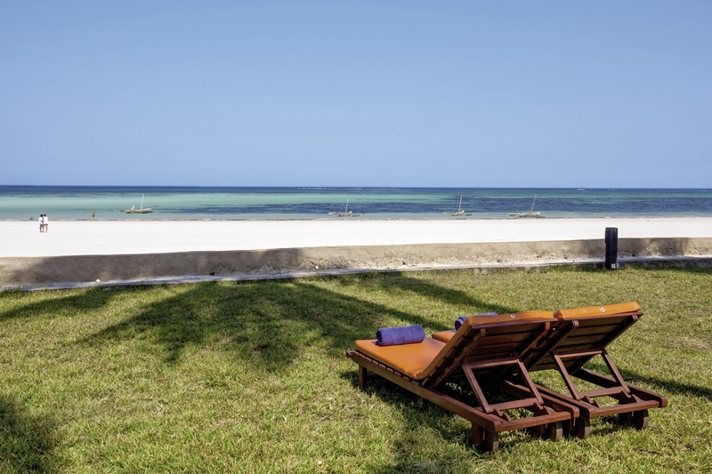 Neptune Paradise Beach Resort & Spa 9