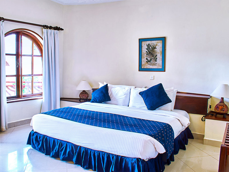 Neptune Paradise Beach Resort & Spa 3