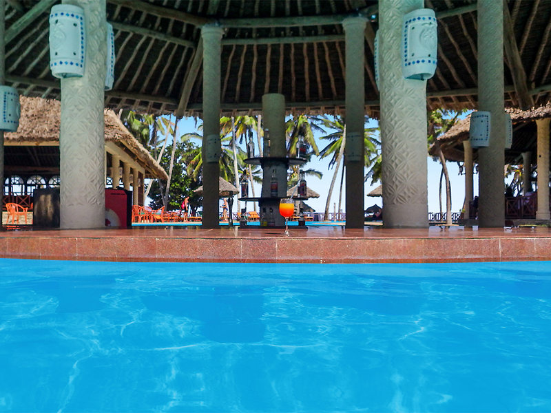 Neptune Paradise Beach Resort & Spa 4