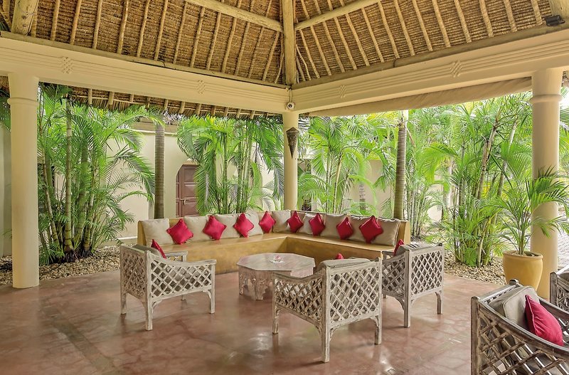 Neptune Paradise Beach Resort & Spa 9