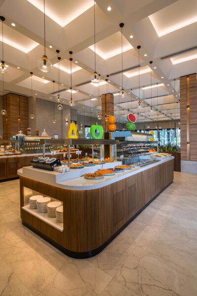 Seven Seas Hotel Life 169