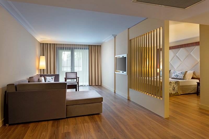 Seven Seas Hotel Life 21