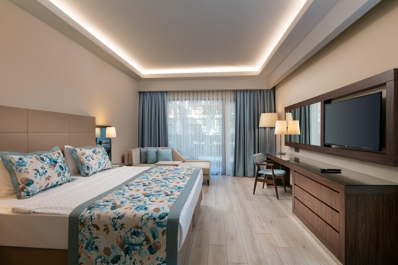 Seven Seas Hotel Life 98