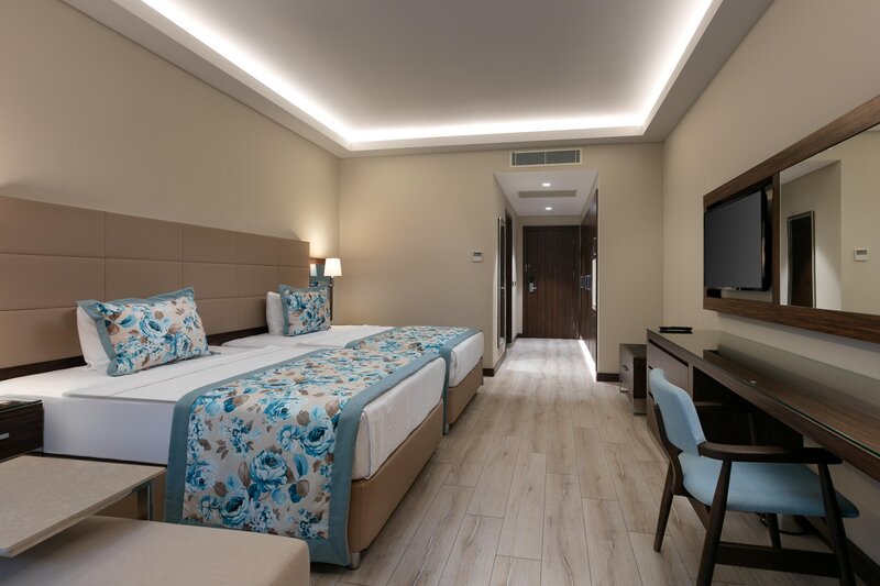 Seven Seas Hotel Life 101