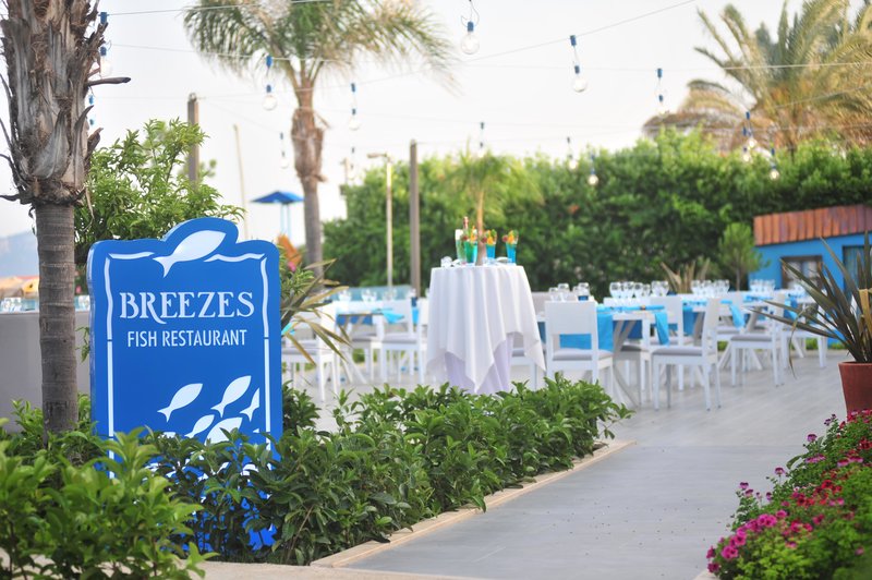 Seven Seas Hotel Life 24