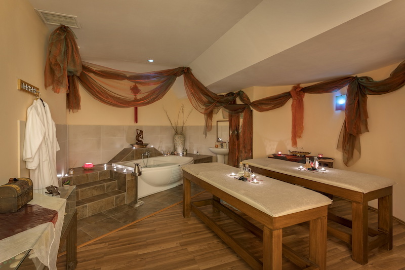 Seven Seas Hotel Life 207