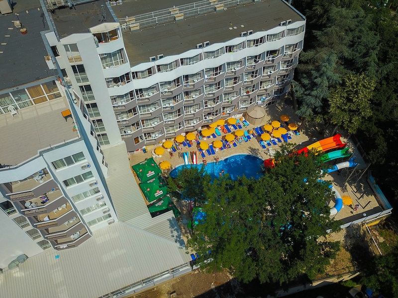 Prestige Deluxe Aquapark Club  8