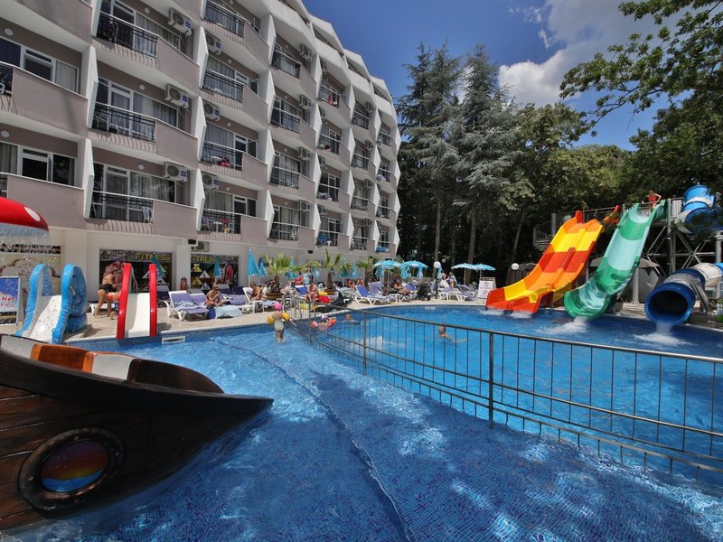 Prestige Deluxe Aquapark Club  36