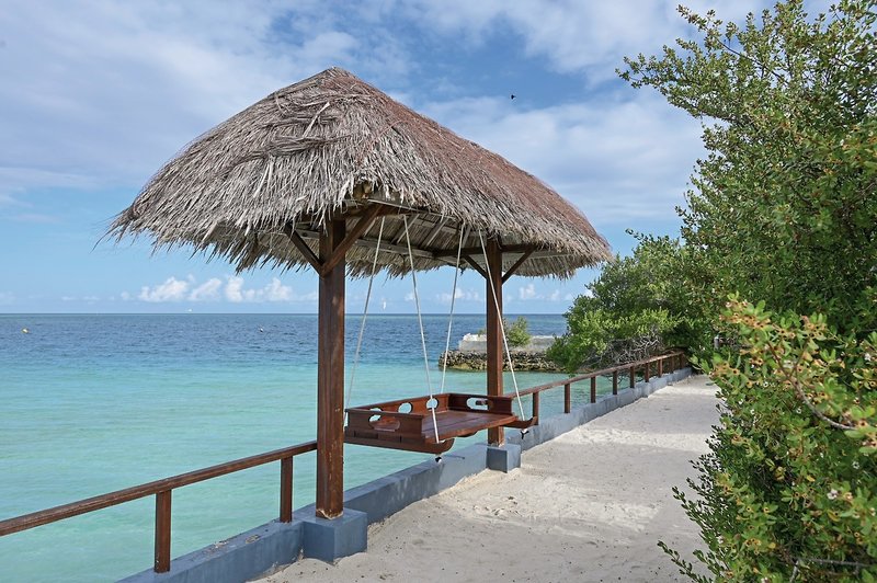 Makunudu Island 22