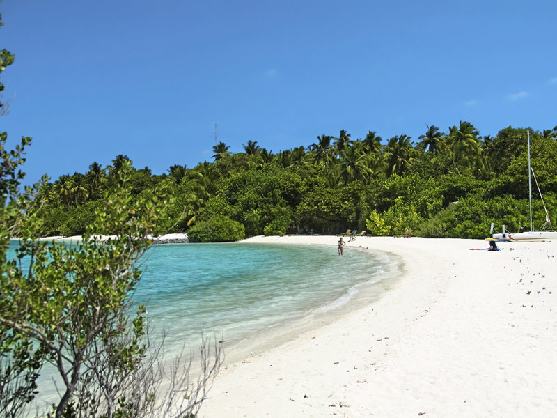 Makunudu Island 7