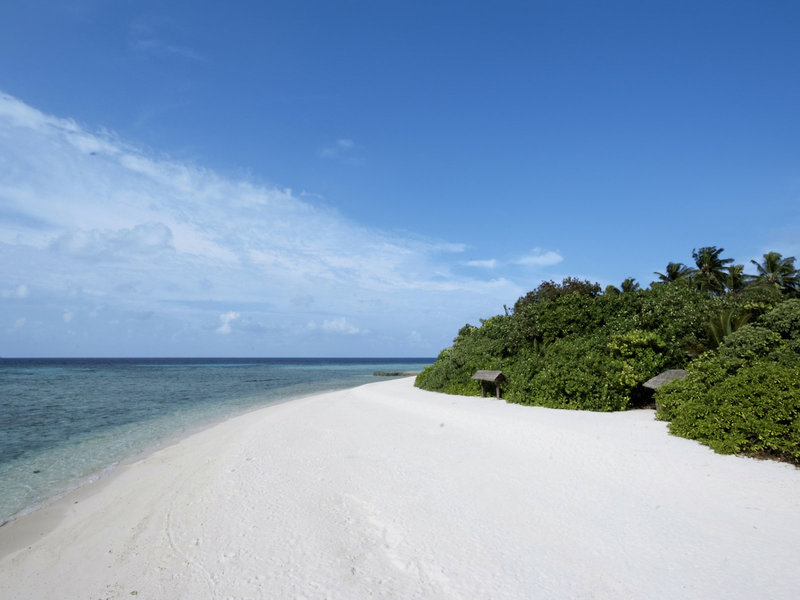 Makunudu Island 8