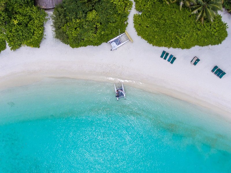 Makunudu Island 12