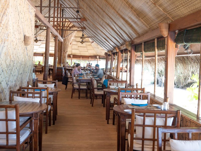 Makunudu Island 32