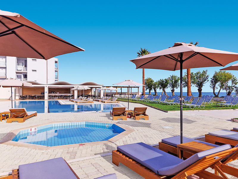 Malia Bay Beach Hotel & Bungalows 11