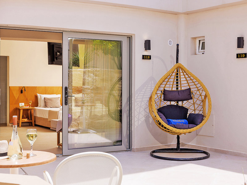 Malia Bay Beach Hotel & Bungalows 16