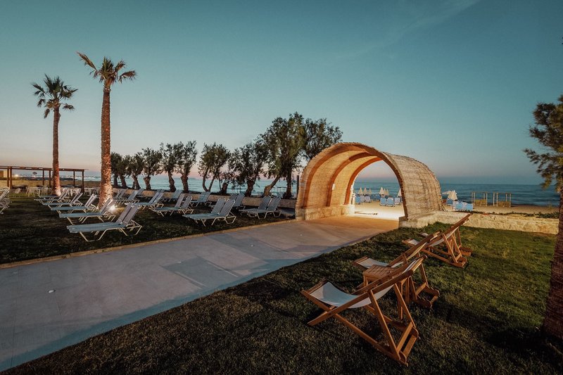 Malia Bay Beach Hotel & Bungalows 9