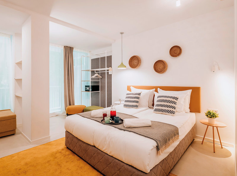 ibis Styles Golden Sands Roomer Hotel 11