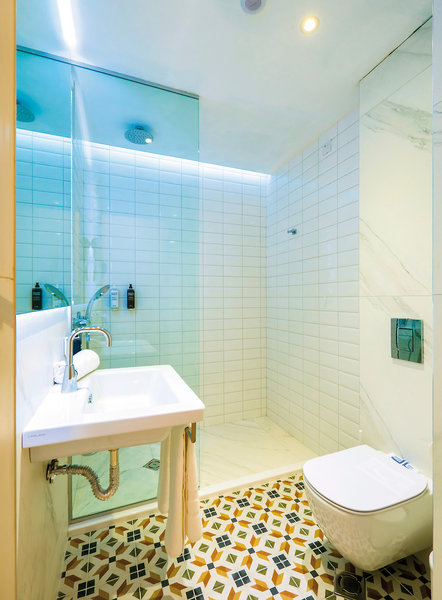 ibis Styles Golden Sands Roomer Hotel 12