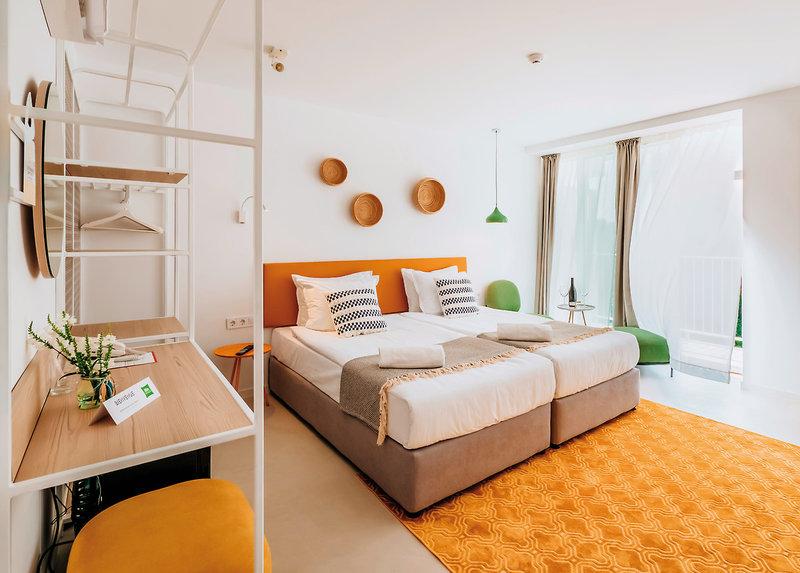 ibis Styles Golden Sands Roomer Hotel 16